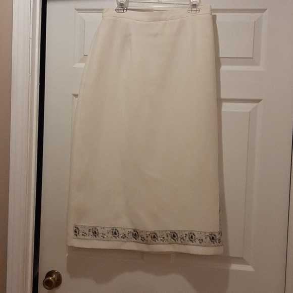 2 peice suite - Picture 2 of 4